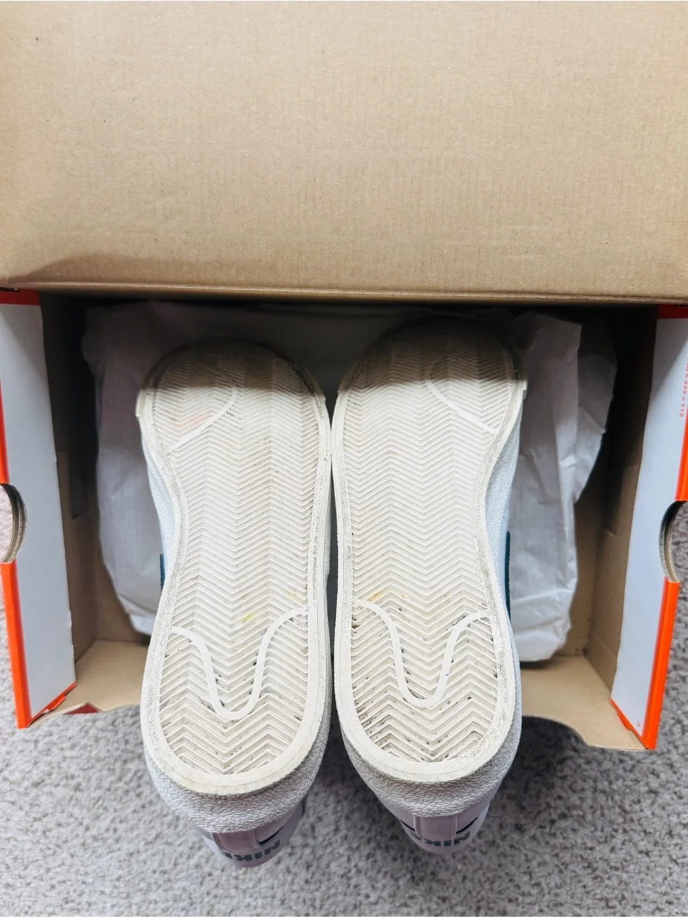 Nike Blazer Mid 77 White and Black Sneakers - Picture 10 of 10